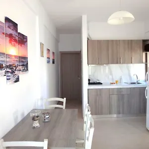 Apartament Nikogroup Mona Lisa, Polychrono