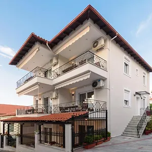Apartament Ariana, Polychrono